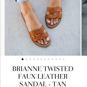 Vici collection size 6 tan sandals